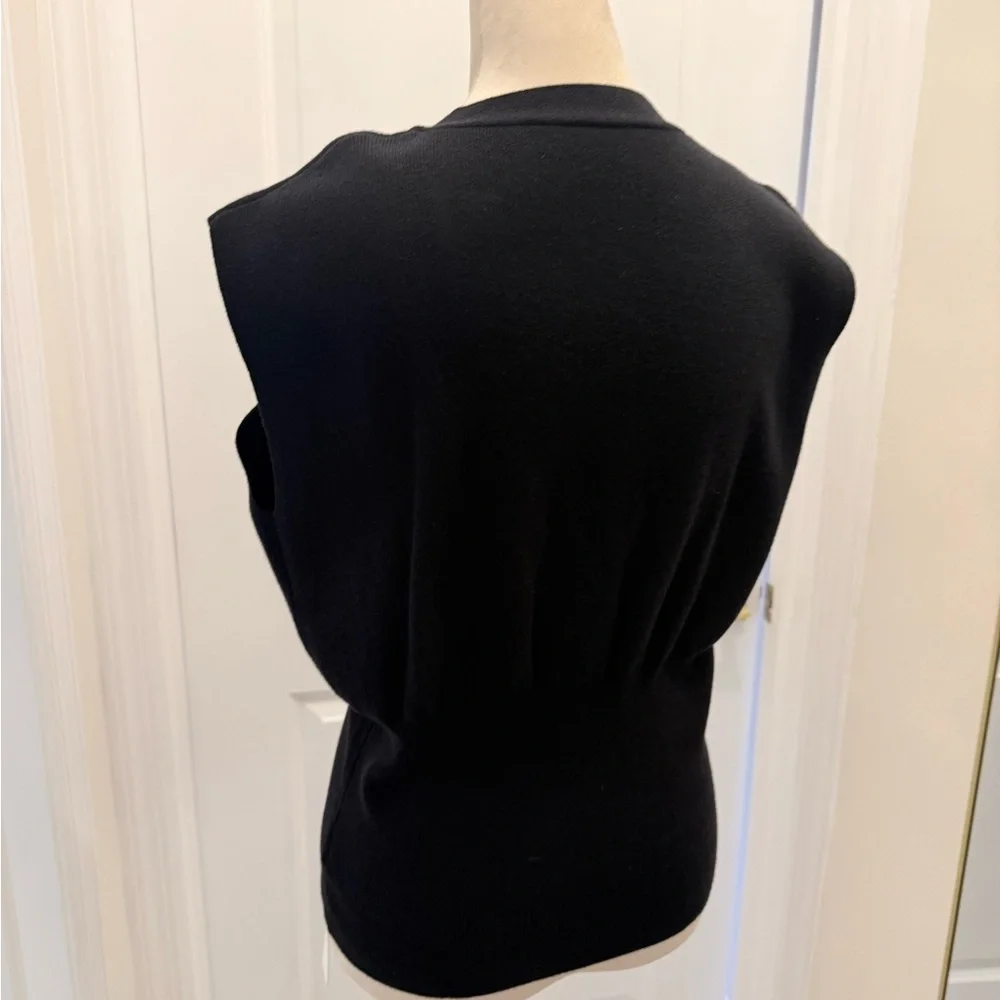 COMMENSE V-NECK BUTTONED DETAIL SWEATER VEST BLACK MEDIUM GOLD BUTTON - Picture 2 of 7